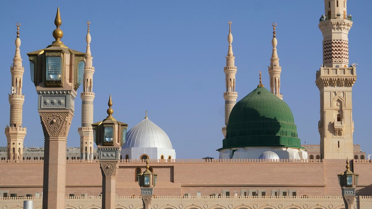 مآذن وقبة المسجد النبوي