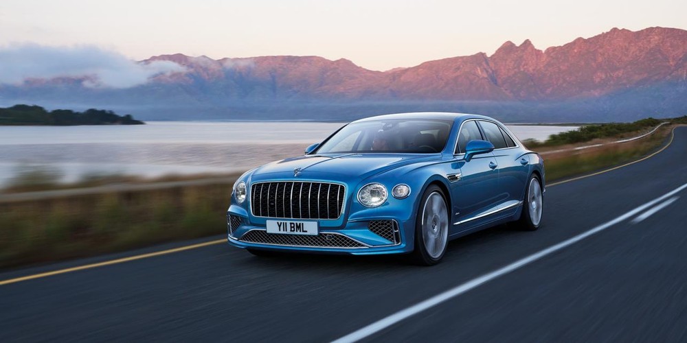 بنتلي — Bentley Flying Spur Azure